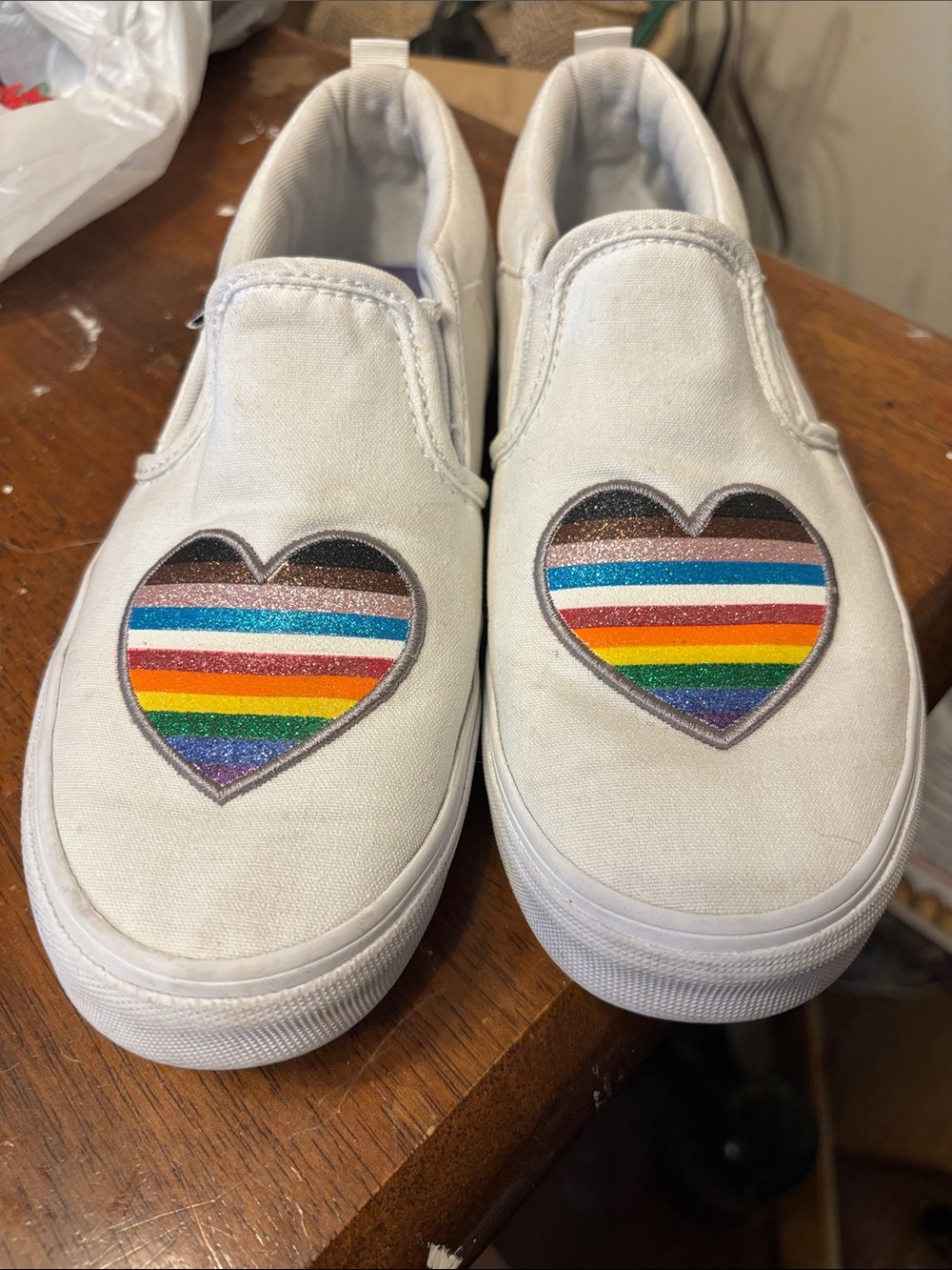 Vans Slip Ons Sz 5  (36.5) Rainbow Heart